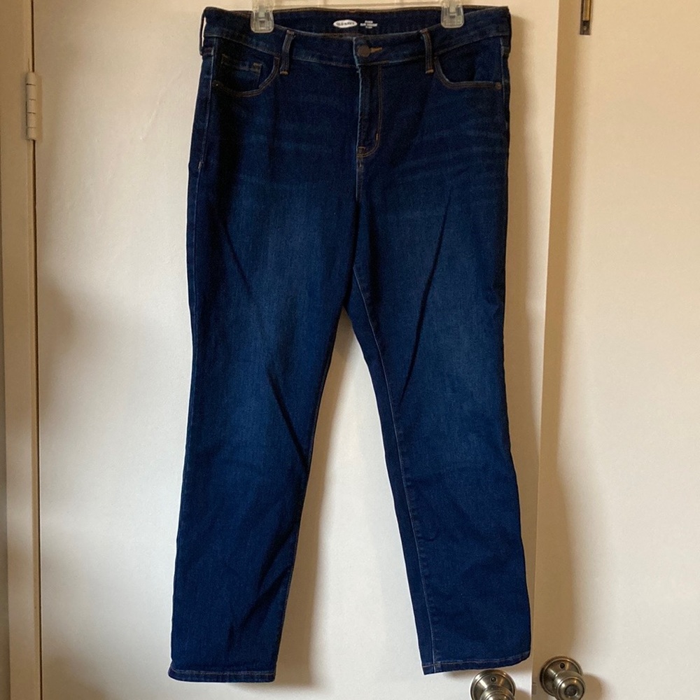 Old Navy Slim Straight women’s blue jeans, size 14 Short
